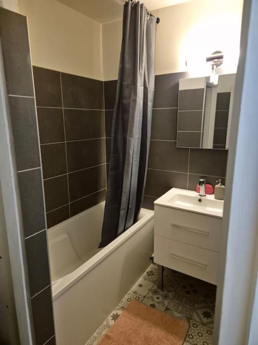 Appartement T2 - Hyeres Gare Eksteriør bilde